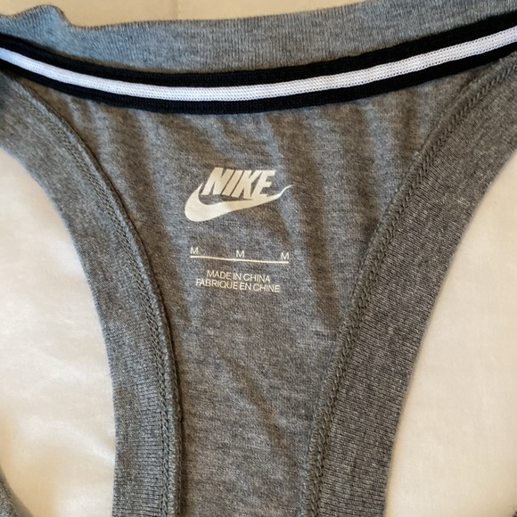 Nike racer back tank. Gray. Size medium. - Picture 3 of 5